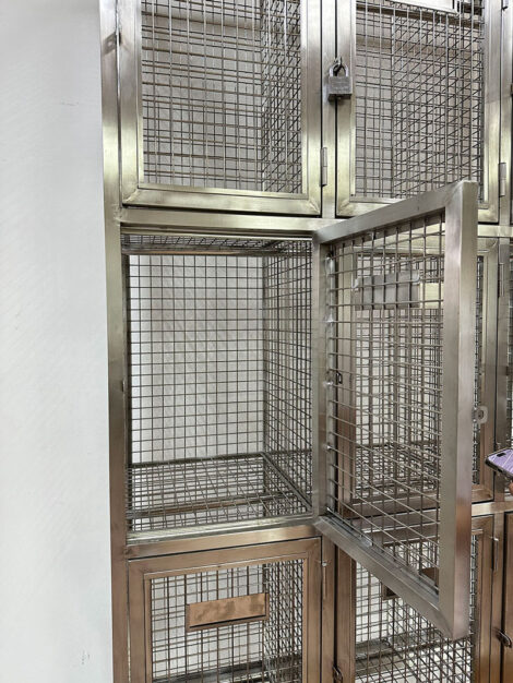stainless-steel-mesh-locker-(3)